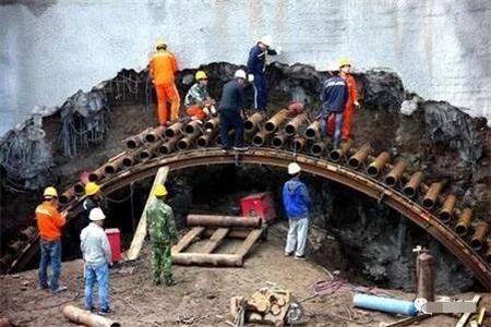 泾县隧道钢花管支护案例